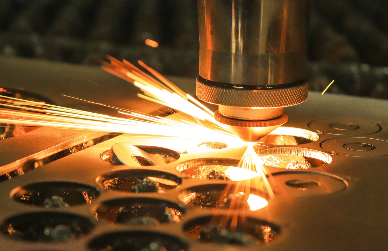 laser cut metal, sparks, laser-4373878.jpg